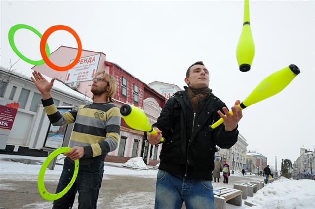 Начнется фестиваль жонглирования в Самаре в формате уличного театра