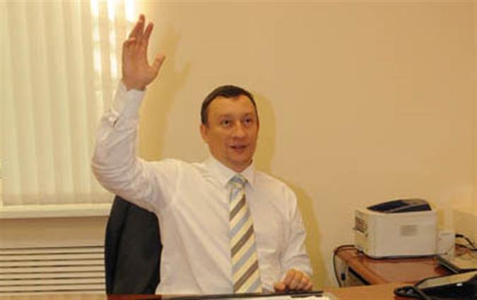 По словам Александра Фетисова, предварительное партийное голосование не гарантирует попадания в список кандидатов