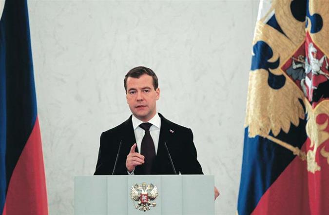 Дмитрий Медведев предложил вернуться к выборам глав регионов