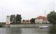 В Тольятти продается усадьба с прудами, фонтанами, маяком, частным пляжем и причалом для яхт за 200 млн рублей