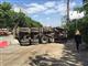 В Самаре на ул. Антонова-Овсеенко опрокинулся набок грузовик со щебнем
